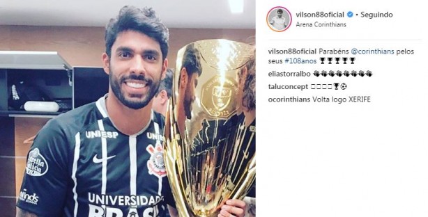 Vilson, trofu e parabns para o Corinthians