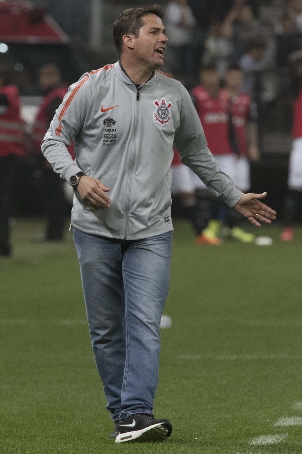 Técnico Osmar Loss comandou o empate com o Atlético-MG, na Arena Corinthians, pelo Brasileirão