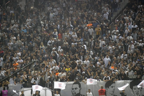 Torcida marcou presença na Arena Corinthians durante o empate com o Atlético-MG