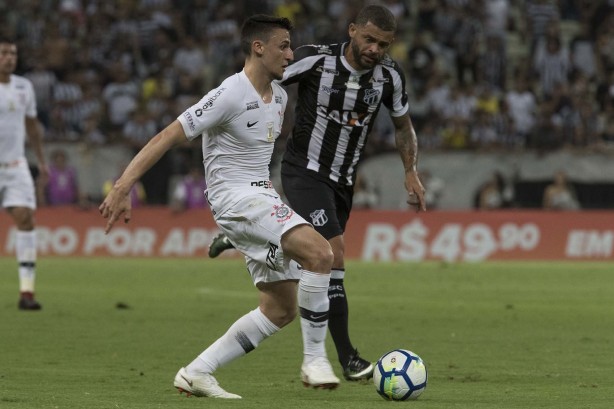Mantuan jogando contra o Ceará, pelo Brasileirão