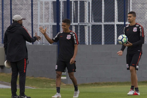 Pedrinho no treino de reapresentação do Corinthians