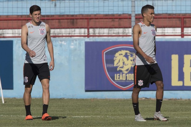 Vital e Pedrinho no treino no CT do Fortaleza, para enfrentar o Ceará, pelo Brasileirão