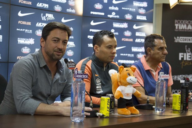 Jair Ventura é apresentado como novo técnico do Corinthians