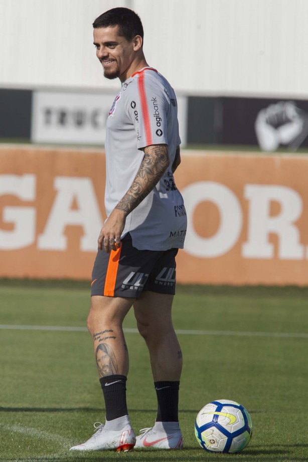 Fagner deve reforçar o Corinthians