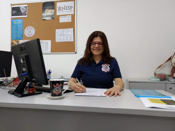 Regiane  assistente social do Corinthians h 12 anos