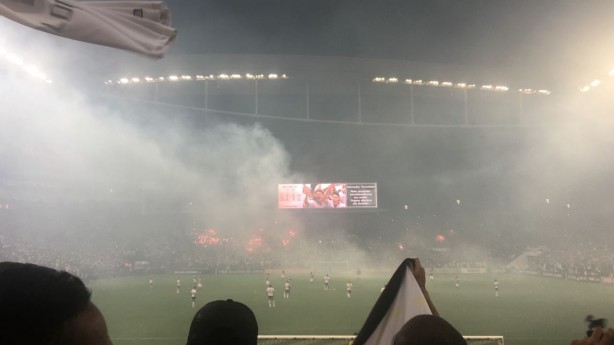 Foto tirada por Mariana em suas (agora novamente) recorrentes idas  Arena Corinthians