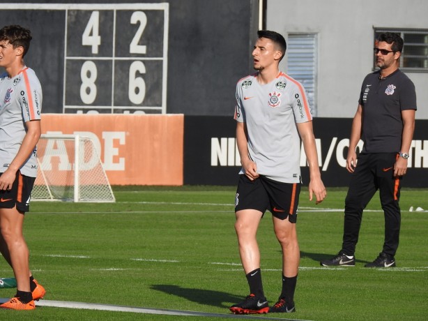 Mantuan durante treino de reapresentação do elenco nesta terça-feira