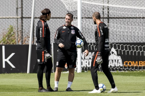 Treinamentos de goleiros na manhã de hoje no CT Joaquim Grava