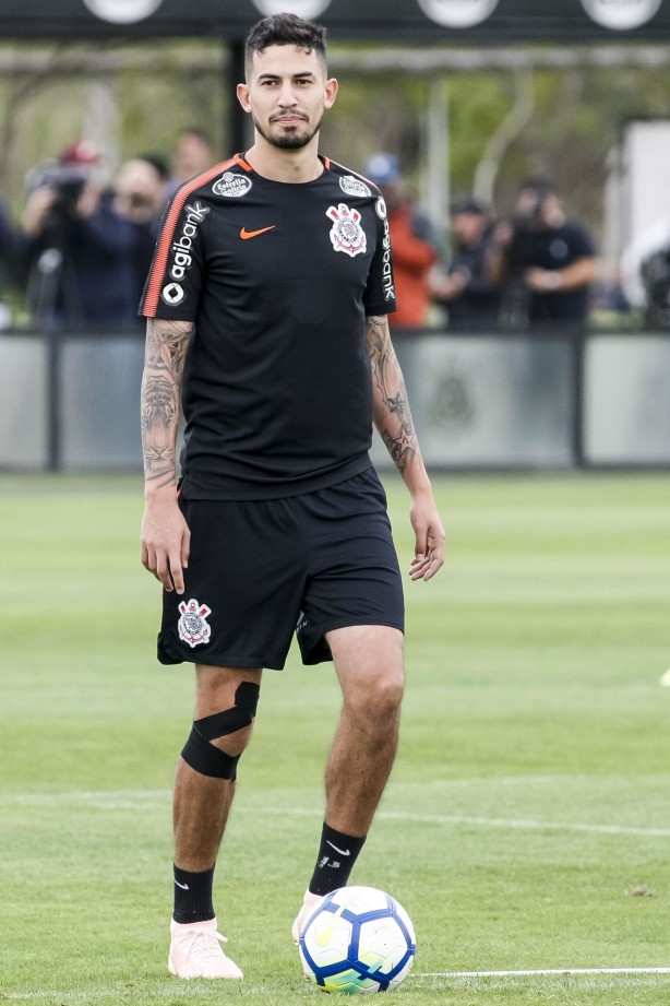 Pedro Henrique durante manhã de treino no CT