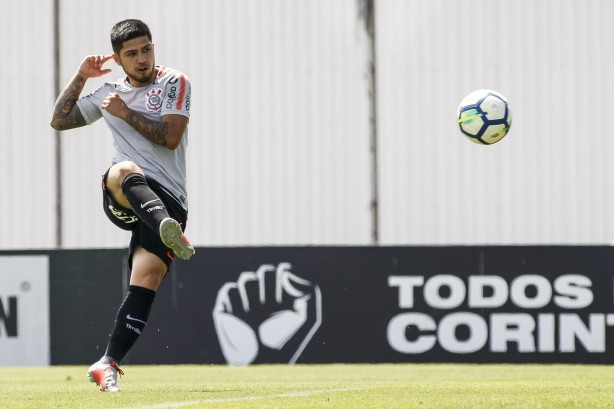 Sergio Díaz trabalha duro para ganhar vaga no time titular
