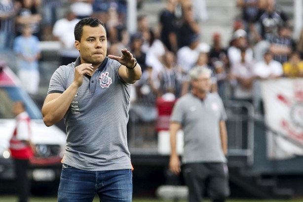 Jair Ventura comandou o empate em 1 a 1 com o Internacional, pelo Brasileirão