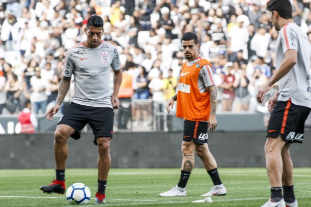 Ralf e Fagner no treino aberto na Arena Corinthians