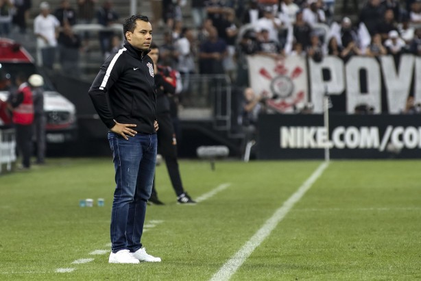 Jair Ventura comandou a vitória do Corinthians sobre o Flamengo, pela Copa do Brasil