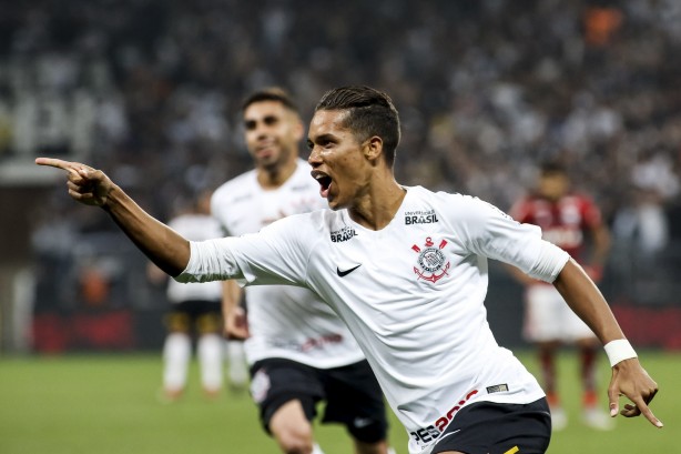Pedrinho é o nome dele! Garoto sai do banco e anota o gol da vitória contra o Flamengo