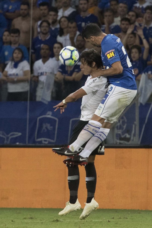 Atacante Romero durante primeiro jogo da final da Copa do Brasil, contra o Cruzeiro
