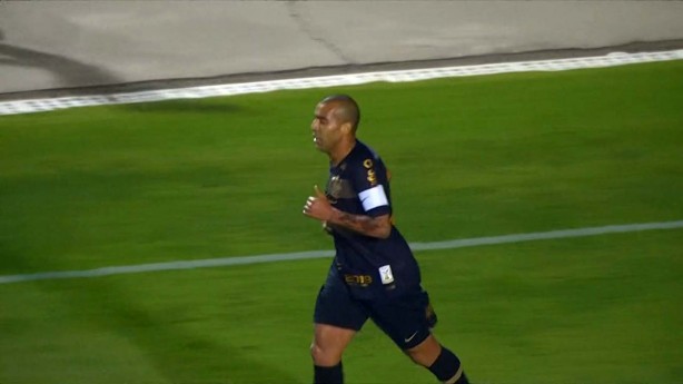Sheik buscou o jogo ao longo do primeiro tempo; na única chance, parou em Vanderlei