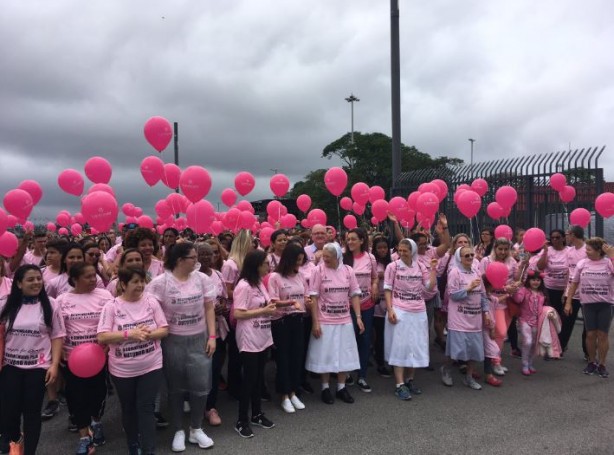 Outubro Rosa - chegada à Arena 2