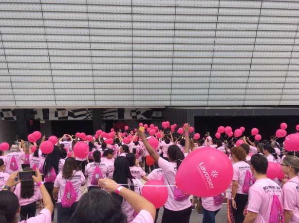 Outubro Rosa - chegada à Arena 4