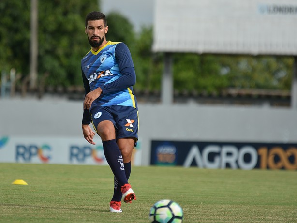 Vincius fez s quatro partidas pelo Londrina, que o devolveu ao Timo em agosto