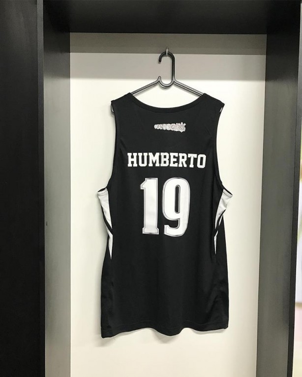 Corinthians basquete estreia novo uniforme; confira imagens
