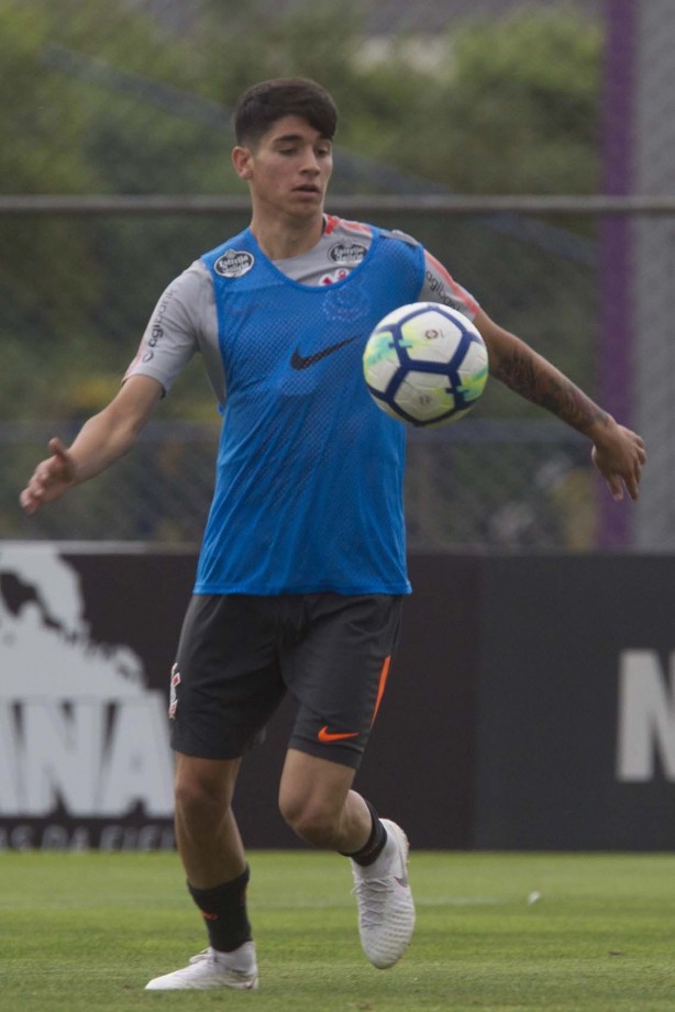 Jogadores em atividade no treino desta quarta-feira antes de enfrentar o Botafogo