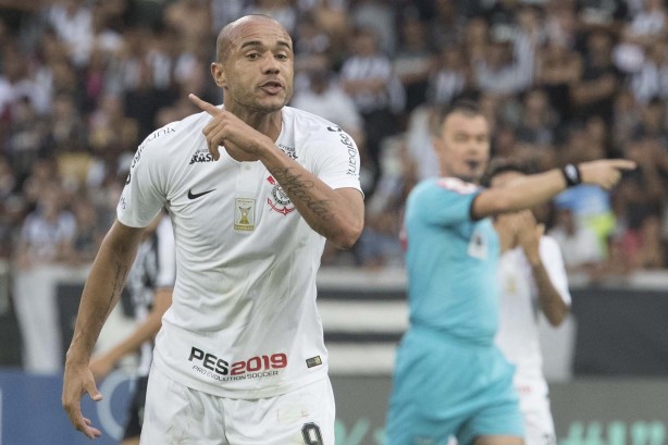 Corinthians perde para o Botafogo-RJ no Rio