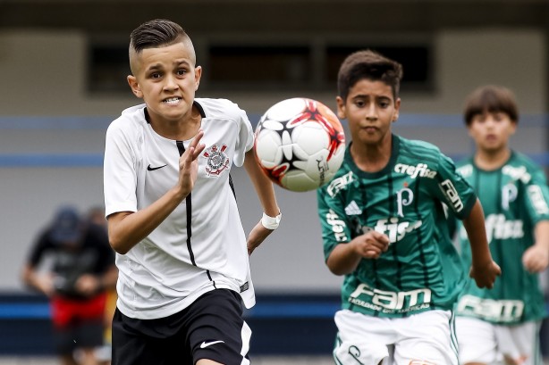 Corinthians enfrenta o Palmeiras pela categoria sub-11