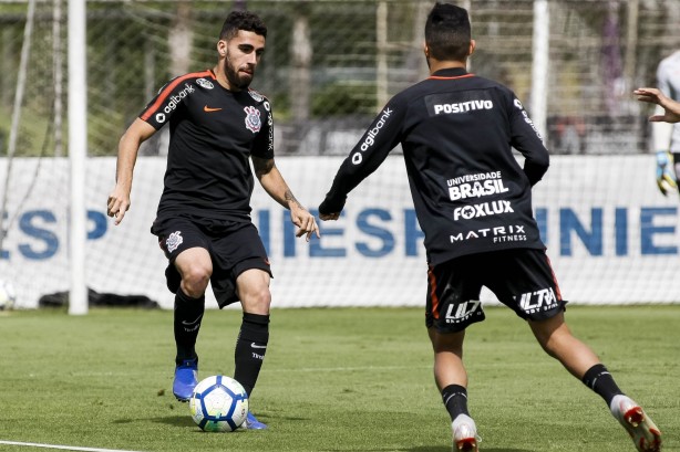 Corinthians faz seu último treino antes de enfrentar o São Paulo na Arena