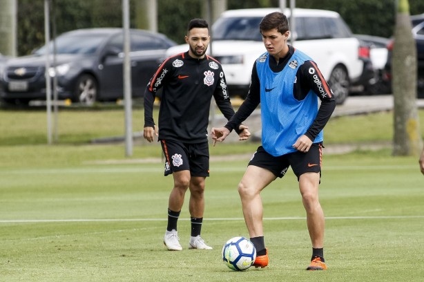 Corinthians faz seu último treino antes de enfrentar o São Paulo na Arena