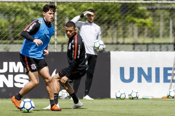 Corinthians faz seu último treino antes de enfrentar o São Paulo na Arena