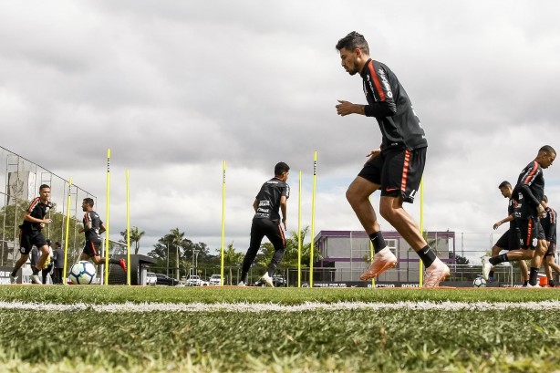 Corinthians faz seu último treino antes de enfrentar o São Paulo na Arena