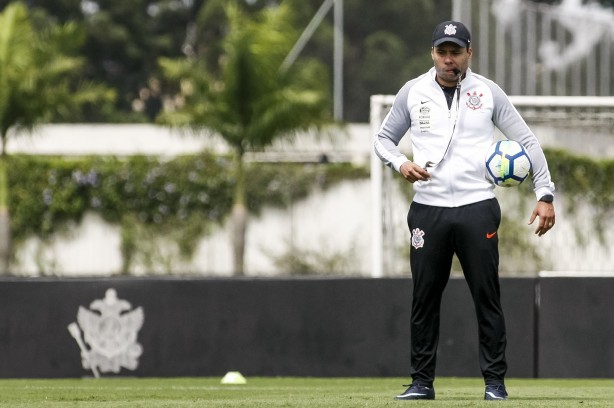 Corinthians faz seu último treino antes de enfrentar o São Paulo na Arena