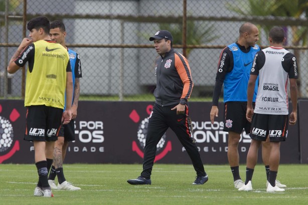 Corinthians faz treinamento com foco no final de semana