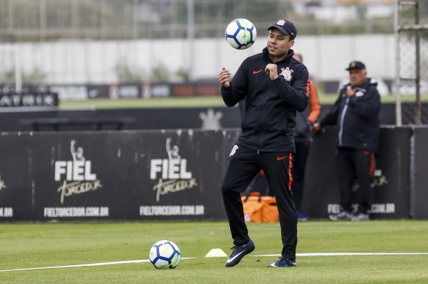 Corinthians se prepara para enfrentar o São Paulo