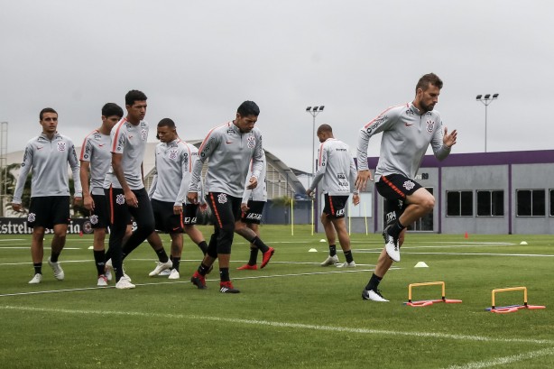 Corinthians se prepara para enfrentar o São Paulo