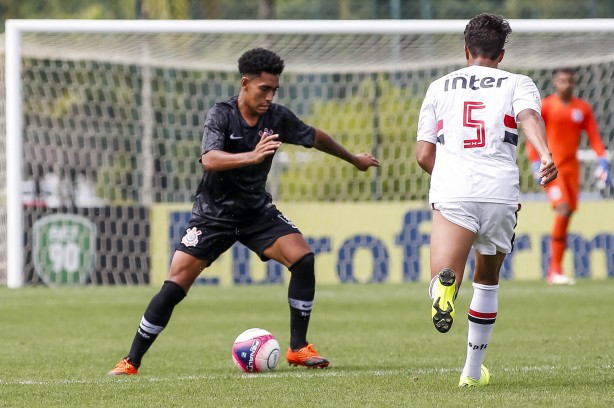 Corinthians vence o São Paulo por 3 a 1 e está na final do campeonato paulista sub-20