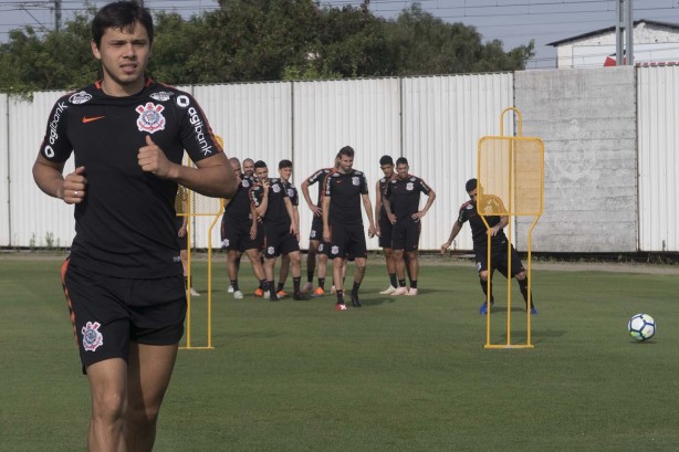 Romero no treino do Corinthians