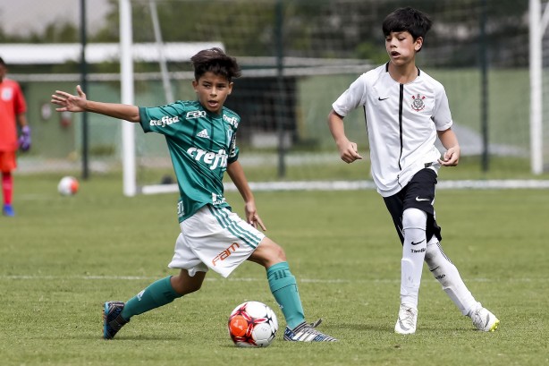 Corinthians e Palmeiras jogaram na categoria sub-11