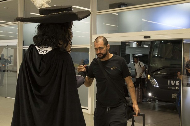 Danilo chega à Arena Corinthians para duelo contra o Vasco, pelo Brasileirão