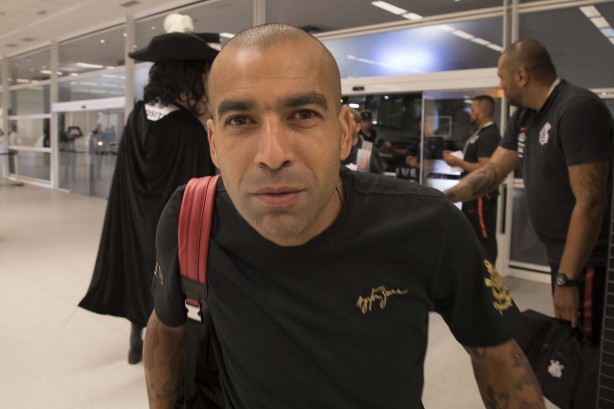 Emerson Sheik chega à Arena Corinthians para duelo contra o Vasco, pelo Brasileirão