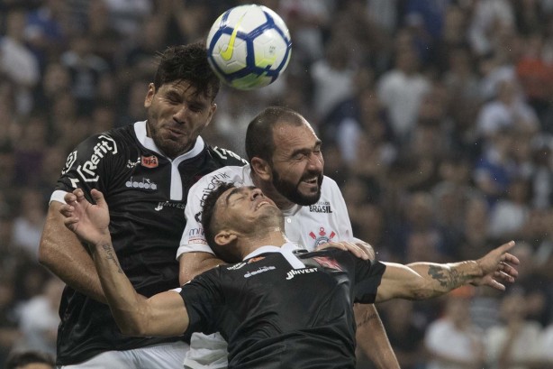 Danilo entrou em campo na noite deste sábado