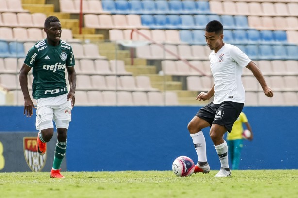 Fabrício Oya na final do Paulista Sub-20, contra o Palmeiras