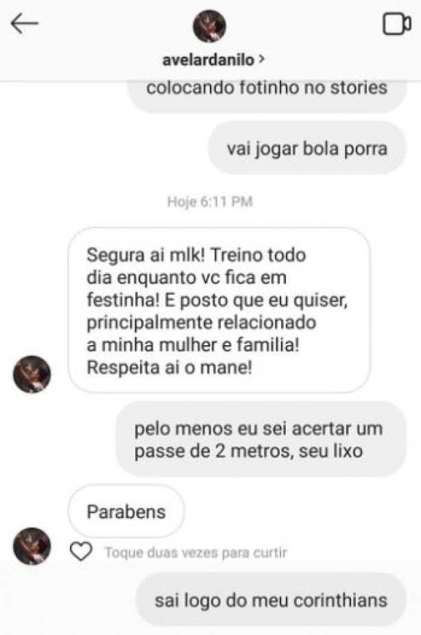 Danilo Avelar discute com torcedor