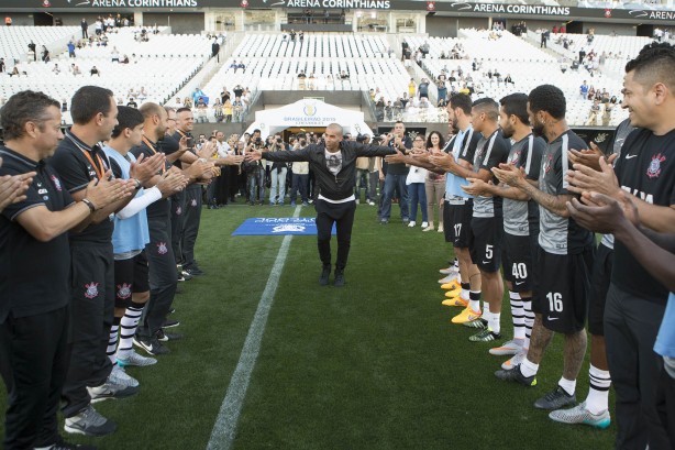 Sheik recebeu homenagem na Arena Corinthians