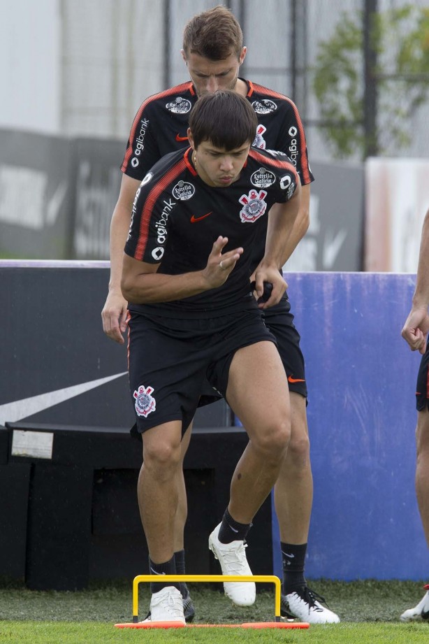 Romero faz último treino com a equipe antes de enfrentar a Chapecoense