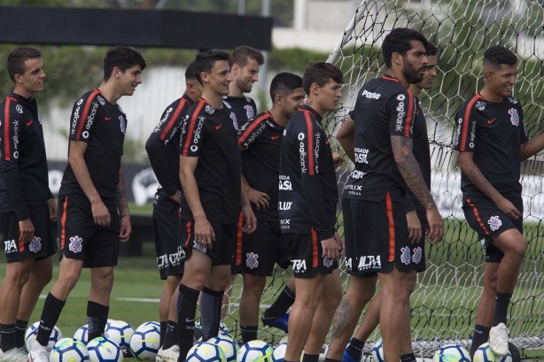 Treinamento de hoje no CT Joaquim Grava; foco total no Grêmio