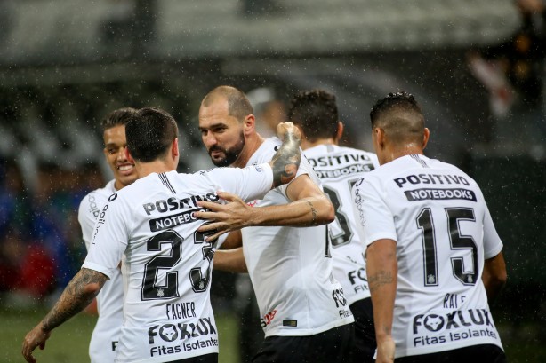 Corinthians fechou a temporada com 87 gols; equipe passou longe do centsimo