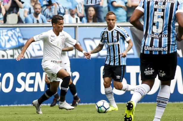 Pedrinho em partida contra o Grêmio, a último do Brasileirão 2018