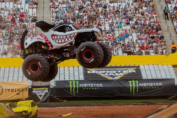 Carros no Monster Jam em Itaquera