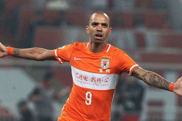 Diego Tardelli termina seu contrato com o clube chinês em janeiro de 2019